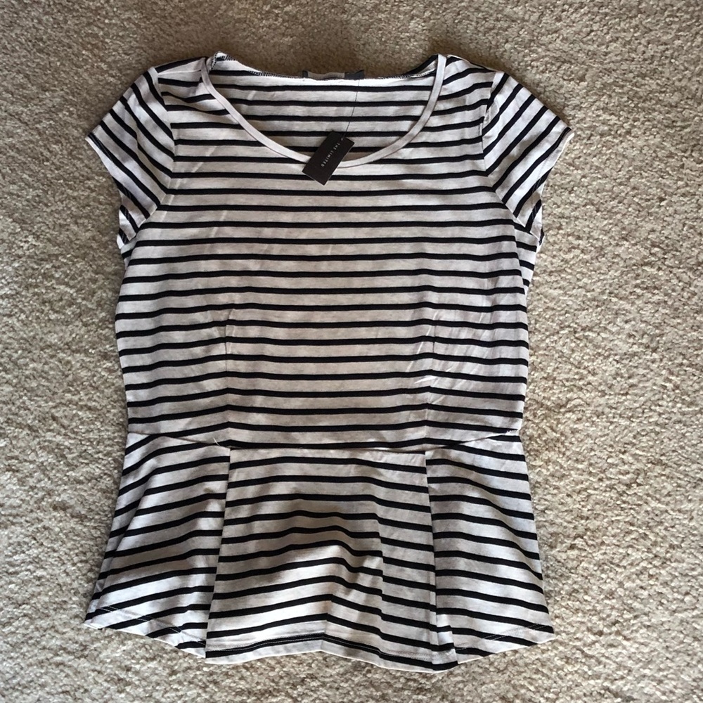 Sleeveless blouse